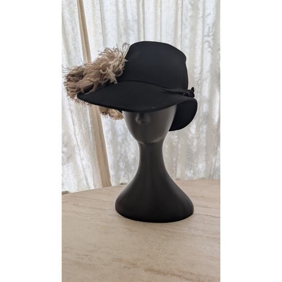 1940s Vintage Black Fedora with Feathers